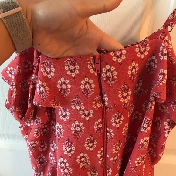 💫 BOGO Floral Romper - Picture 5 of 5